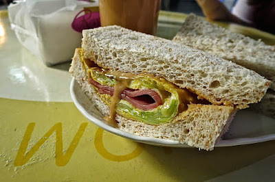 Yue Hing (裕興), ham peanut butter sandwich