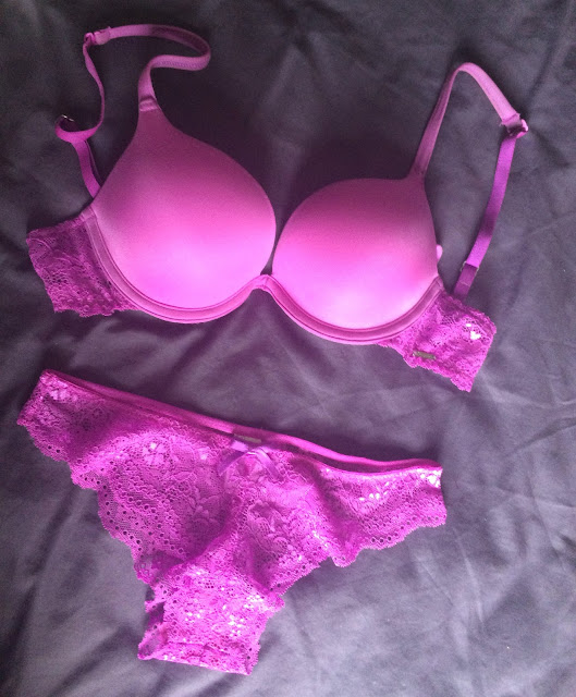 Boux Avenue set