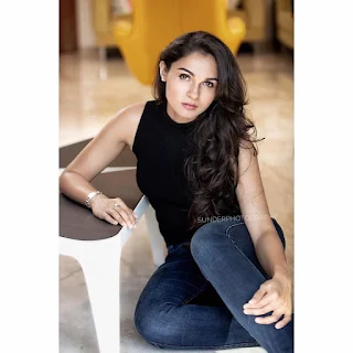 Actress Andrea Jeremiah new Hot Photoshoot