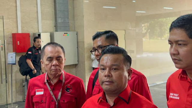 DPP PDIP laporkan Rocky Gerung ke Bareskrim Polri atas Tuduhan Fitnah dan Hoaks