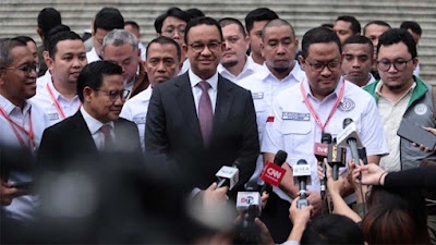 Prabowo-Gibran Sewa Pengacara Spek Dewa, Anies Dipuji Manusia RI Paling Mahal Sedunia