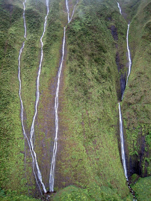 Tembok Air Mata Tinggi di Hawaii