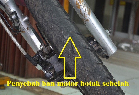 Penyebab Ban Depan Motor Botak Sebelah 