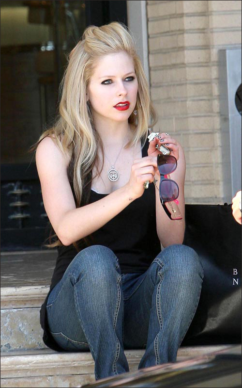 avril lavigne hair. avril lavigne lyrics hot