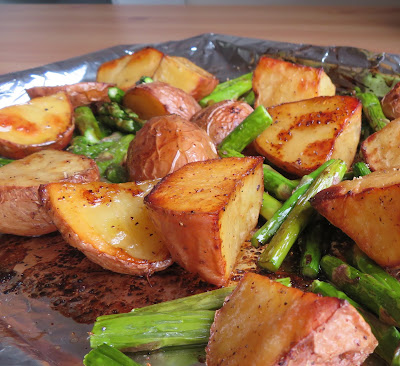 Balsamic Roasted New Potatoes & Asparagus