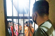 KBO Sabhara Polres Enrekang Selaku Pawas Pantau Lansung Ruang Tahanan