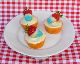 Rood wit blauw aardbei cupcake