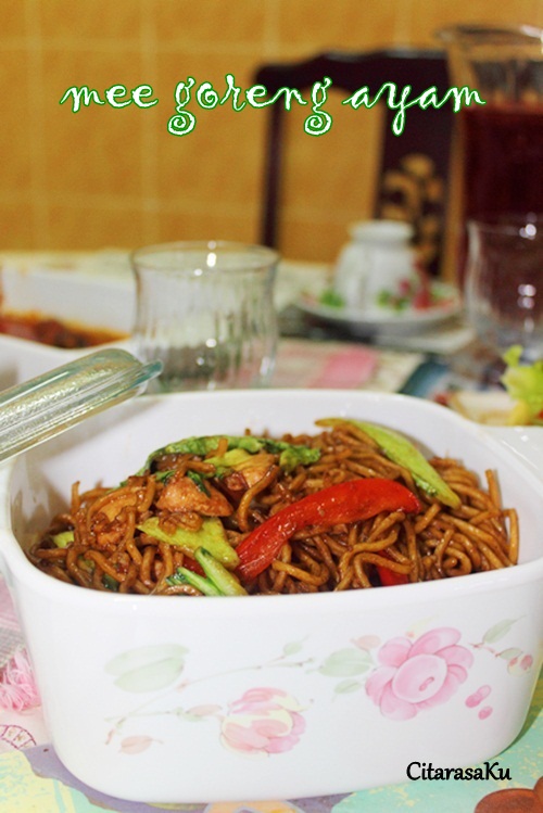 Catatan harian dunia masakan: Mee goreng ayam