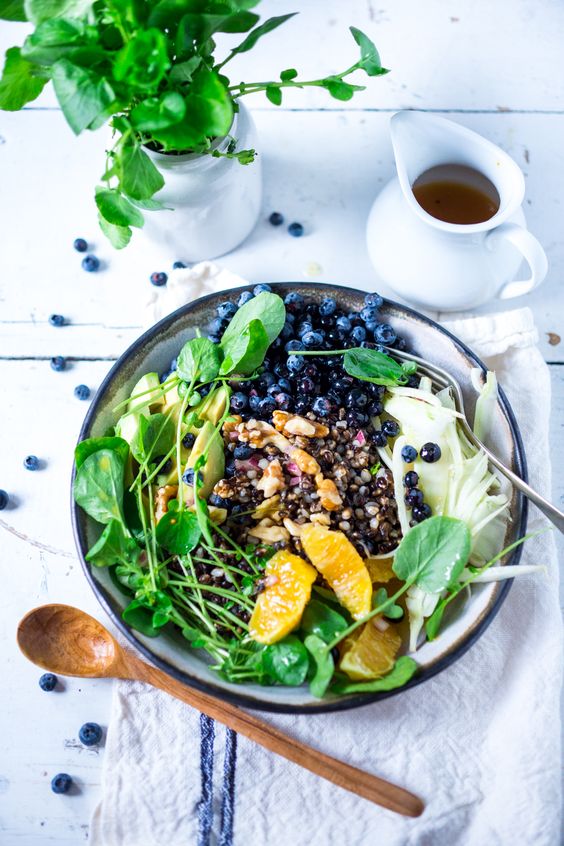 A nutritious and tasty Summer Glow bowl- low fat, vegan and full of healthy anti-oxidants that will not only energize you but leave you will a glow.