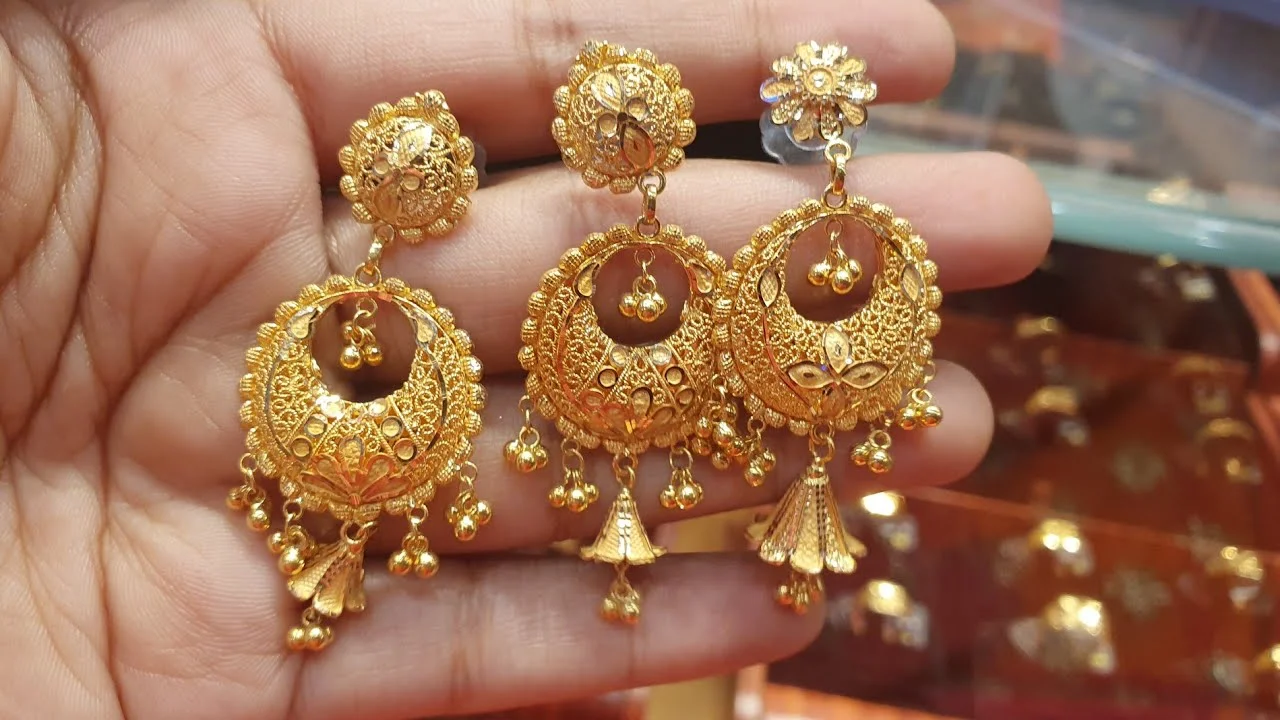 Big Earrings Designs - New Designs of Gold,Stone Earrings for Girls Images, Pictures - kaner dul - NeotericIT.com