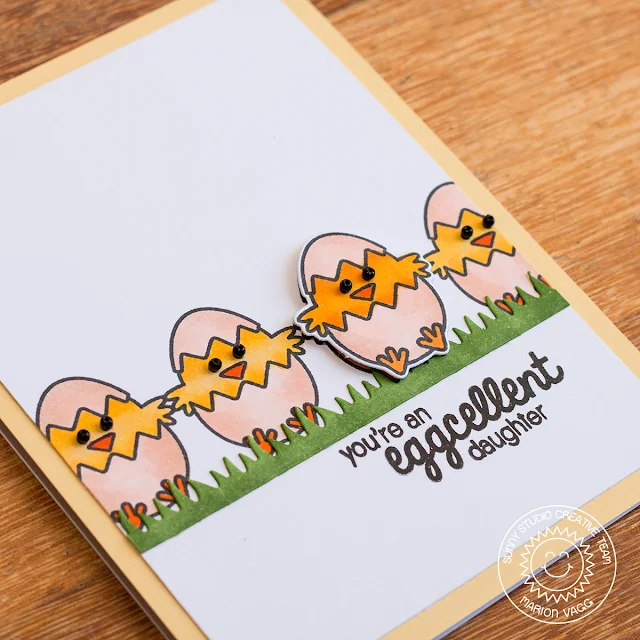 Sunny Studio:  A Good Egg Eggcellent Daughter Chick card by Marion Vagg.