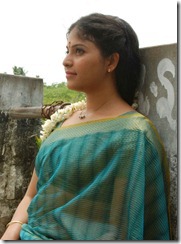 Engeyum Eppothum Anjali New Stills