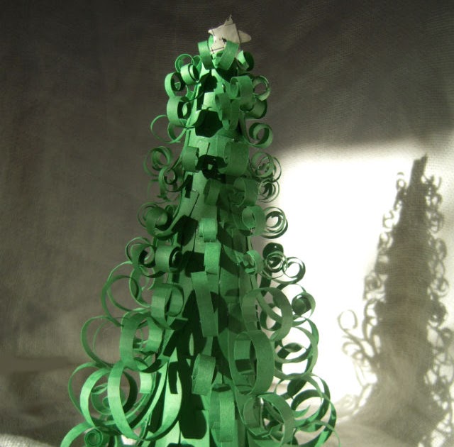 Marvelously Messy : Curly Christmas Tree