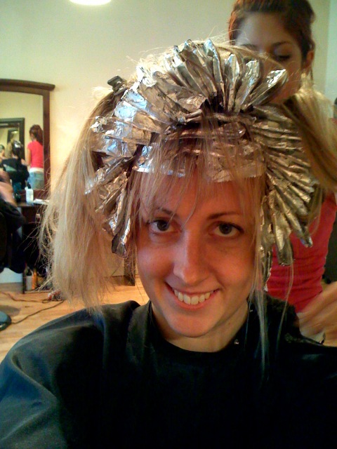 chocolate brown hair with blonde foils