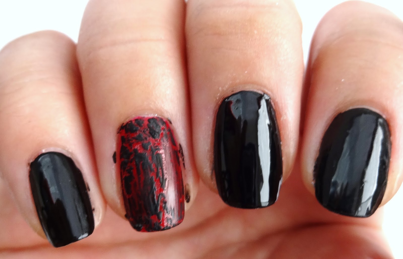 Crackle Nail