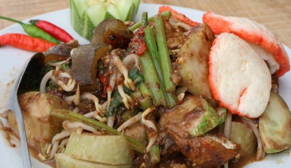  Tempat  Makan  di  Surabaya  Yang Menyajikan Makanan Enak dan 