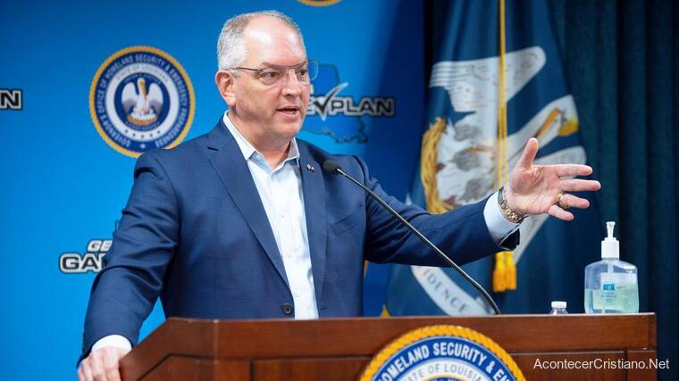 Gobernador de Luisiana, John Bel Edwards en conferencia