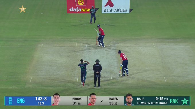 England easily beat Pakistan in the Karachi T20I