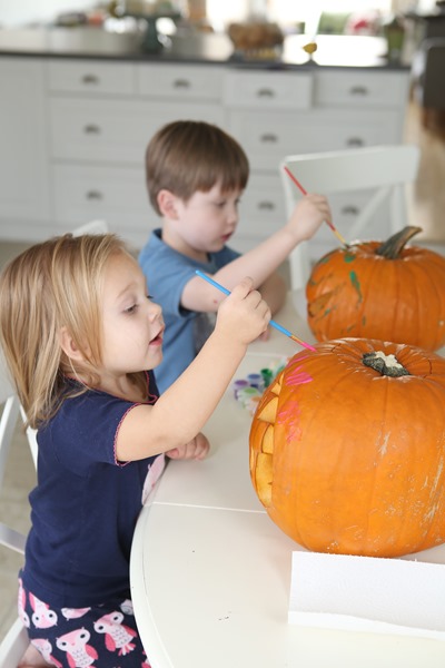 20161030 painting pumpkins (8) edit