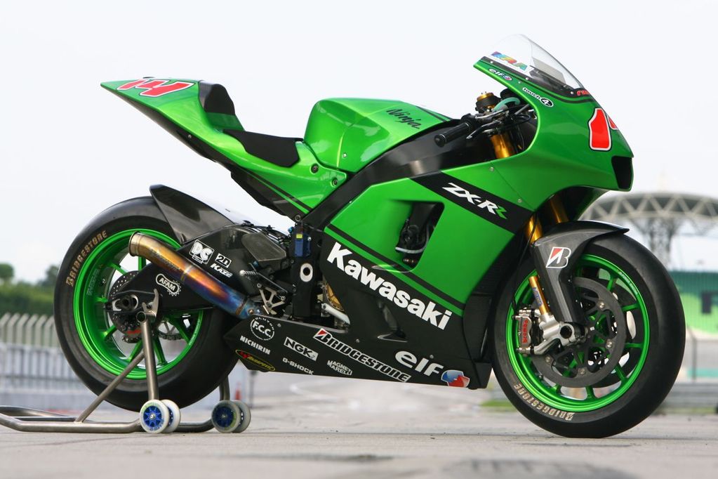 2010 Green Kawasaki Ninja ZX RR 800cc wallpaper title=