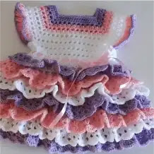 Vestido Bebé con Volantes a Crochet