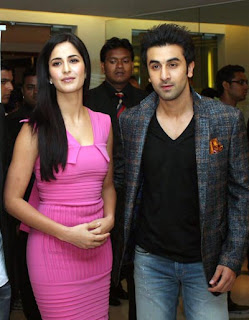 Katrina Kaif is looking happy with Ranbir Kapoor 