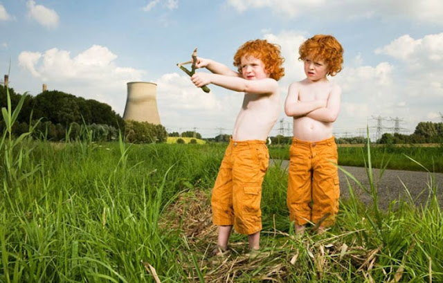 A beleza dos ruivos integradas a belas paisagens da Holanda