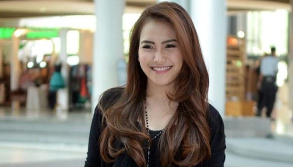 Biodata Ayu Ting Ting