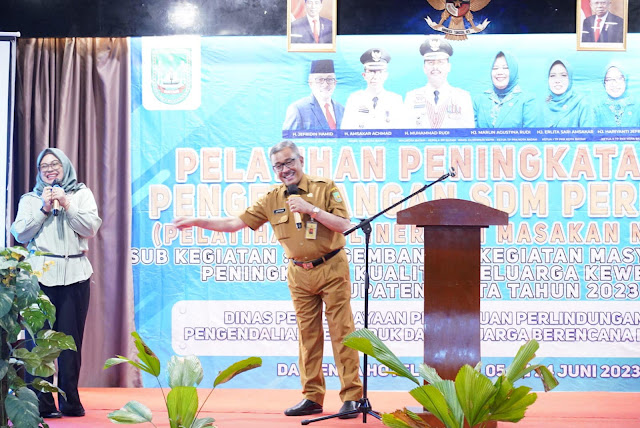 Jefridin Buka Pelatihan Peningkatan dan Pengembangan SDM Perempuan