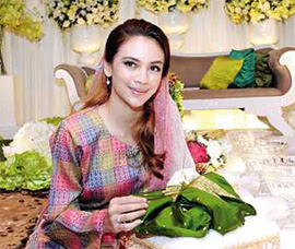 Diana Danielle Panik Menjelang Pernikahan, Nikah Di Hotel Flamingo