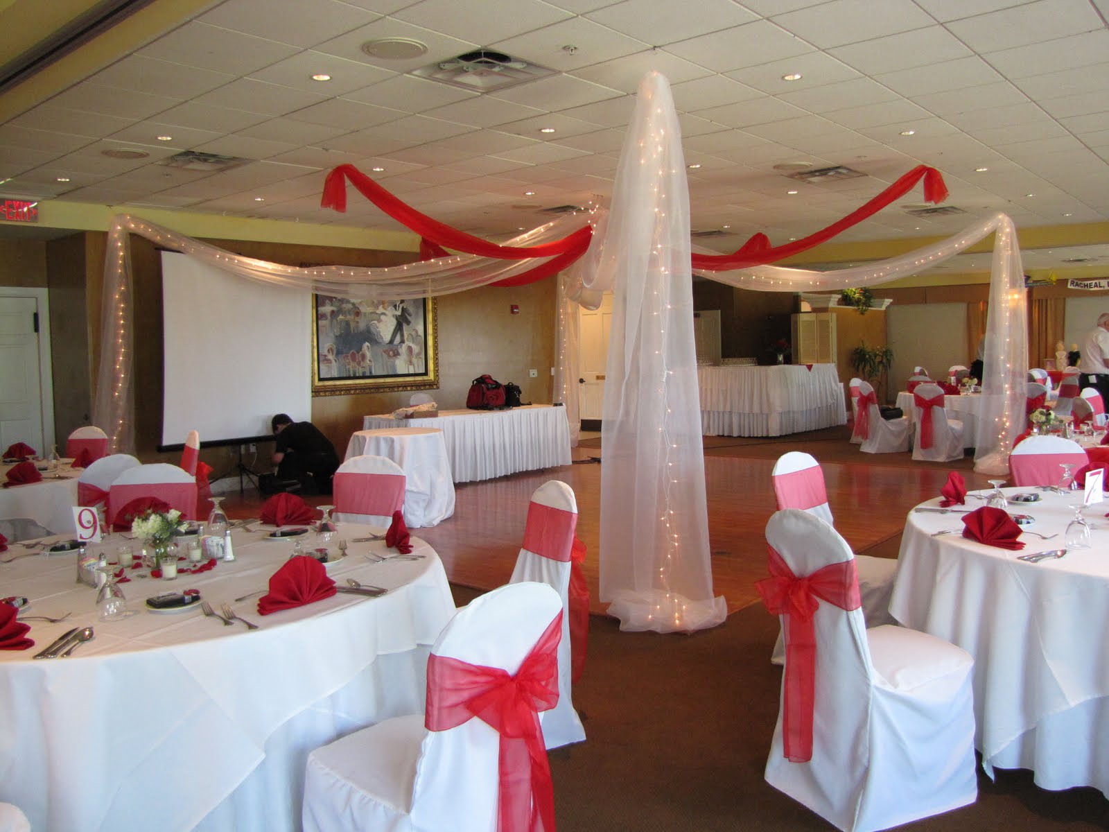 Black And White Centerpieces For Wedding Tables