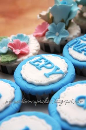 Epy Wandi engagement cupcakes 201110
