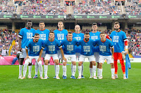 DEPORTIVO ALAVÉS. Temporada 2023-24. Samu Omorodion, Abdel Abqar, Rafa Marín, Jon Guridi, Javi López, Antonio Sivera. Luis Rioja, Ander Guevara, Antonio Blanco, Rubén Duarte, Andoni Gorosabel. F. C. BARCELONA 2 🆚 DEPORTIVO ALAVÉS 1 Domingo 12/11/2023, 16:15 horas. Campeonato de Liga de 1ª División, jornada 13. Barcelona, Estadi Olimpic Lluis Companys: 38.183 espectadores. GOLES: ⚽0-1: 1’, Samu Omorodion. ⚽1-1: 53’, Robert Lewandowski. ⚽2-1: 78’, Robert Lewandowski, de penalti.