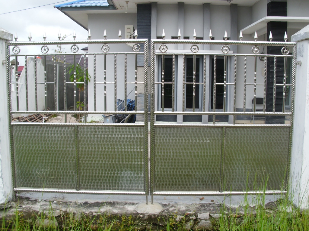 Bengkel Las Logam Lestari Palangka Raya Terima pemesanan 