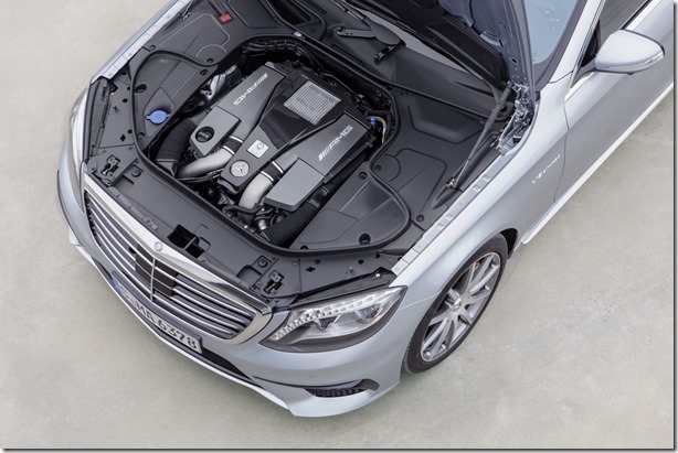 2014-Mercedes-Benz-S63-AMG-21[2]