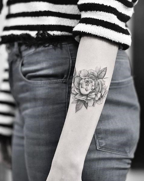 este_floral_antebraço_peça