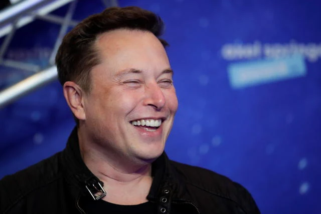 Elon Musk Feliz