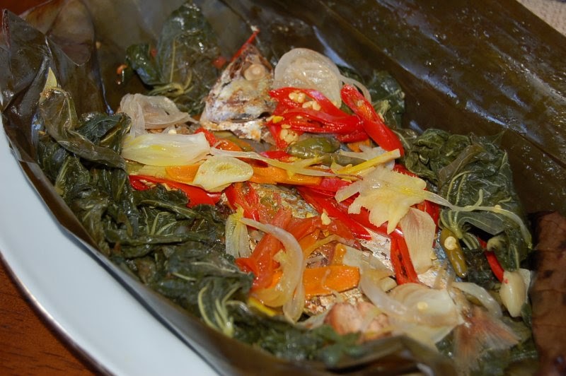 Masak Yuk: Pepes Ikan Asin Daun Singkong