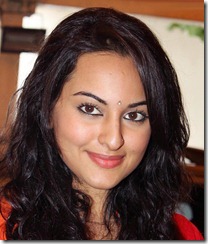 sonakshi_sinha_beautiful_closeup_pic