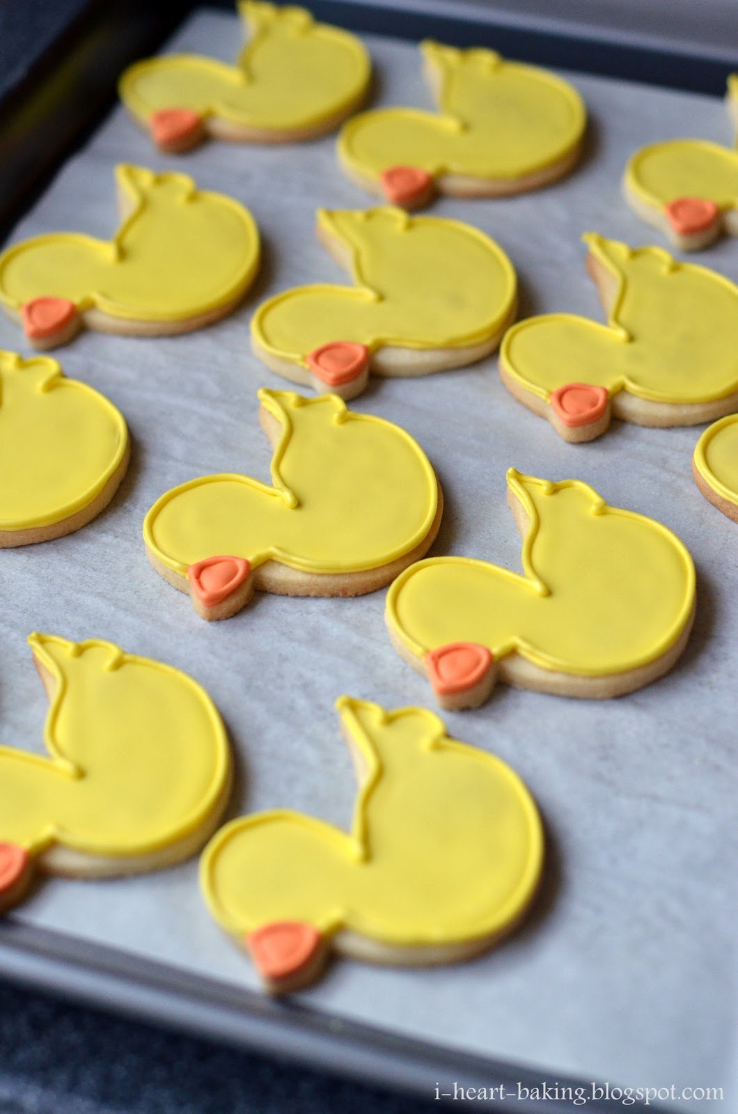 i heart baking!: baby shower duckie and onesie cookies