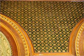 Decoraciones de Cuero Español y Oro en la Biblioteca de la Mansión The Breakers, Newport