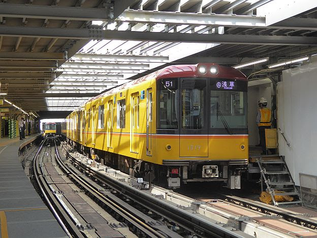 銀座線　浅草行き4　1000系(駅ナンバリング付)