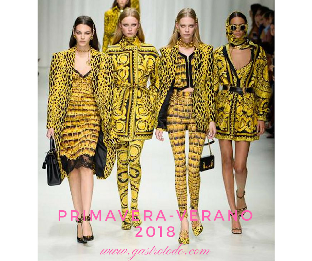 Es el amarillo print de Versace