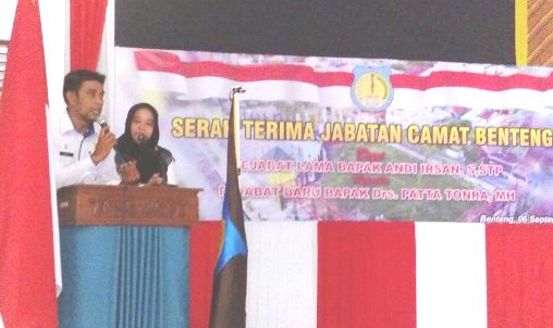 Sertijab Camat Benteng, Diwarnai Suasana Haru