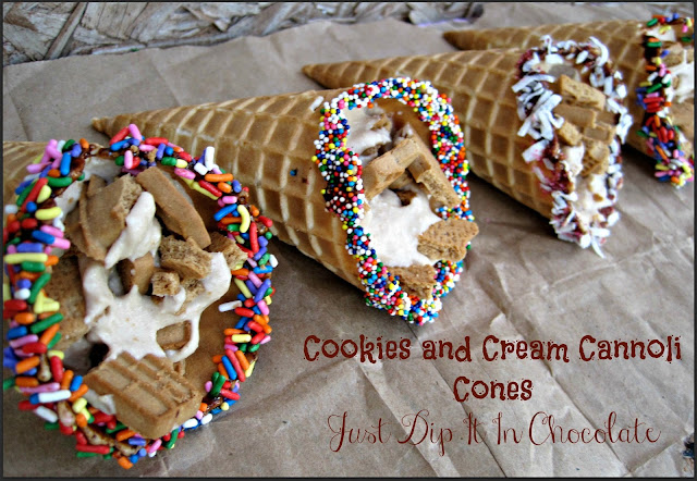 Cookies and Cream Cannoli Cones Recipe, can't find cannoli shells? don't feel like baking one? no problem how about waffle cones instead. Enjoy this sweet on the go treat this summer! Crunchy, Creamy and Sweet, yum