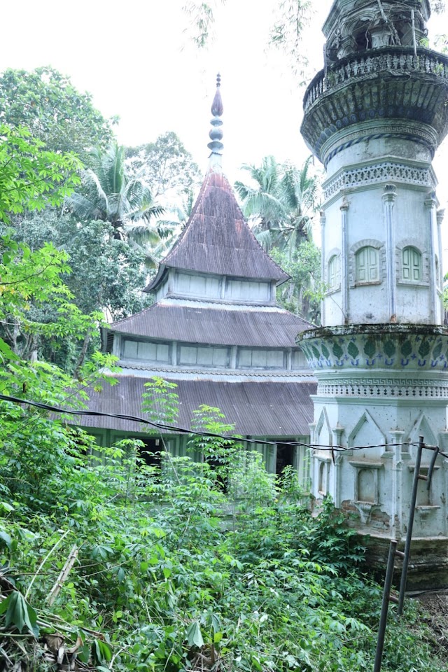 Masjid Tuo Ampang Gadang Situs Cagar Budaya Yang Terabaikan Hancur
