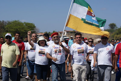 Resultado de imagem para foto do marco do cinquentenÃ¡rio de carnaubais