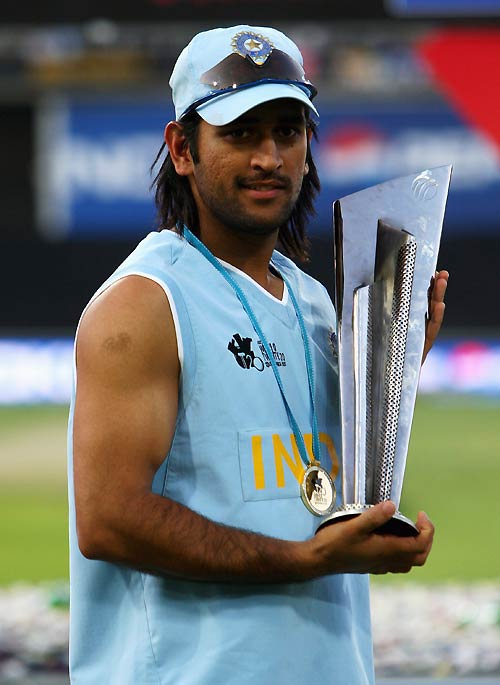 CRICKET PARADISE Dhoni With Trophies!!!!