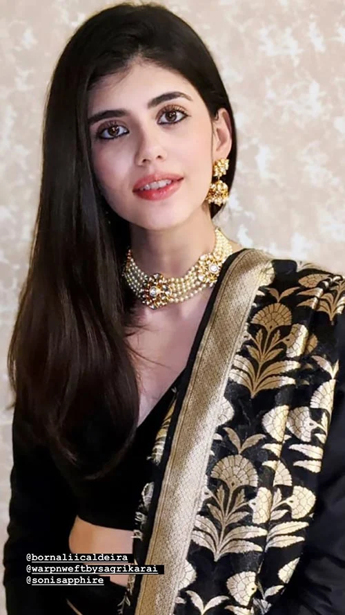 Sanjana Sanghi hot actress dil bechara fukrey