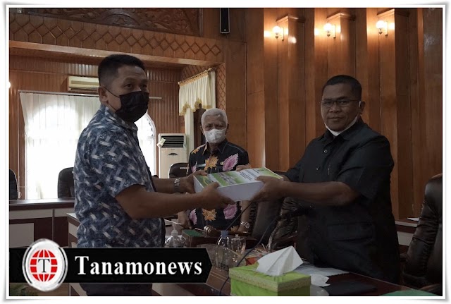  Bupati Surya Sampaikan Jawaban atas Pandangan umum Fraksi terhadap LKPJ  TA 2020